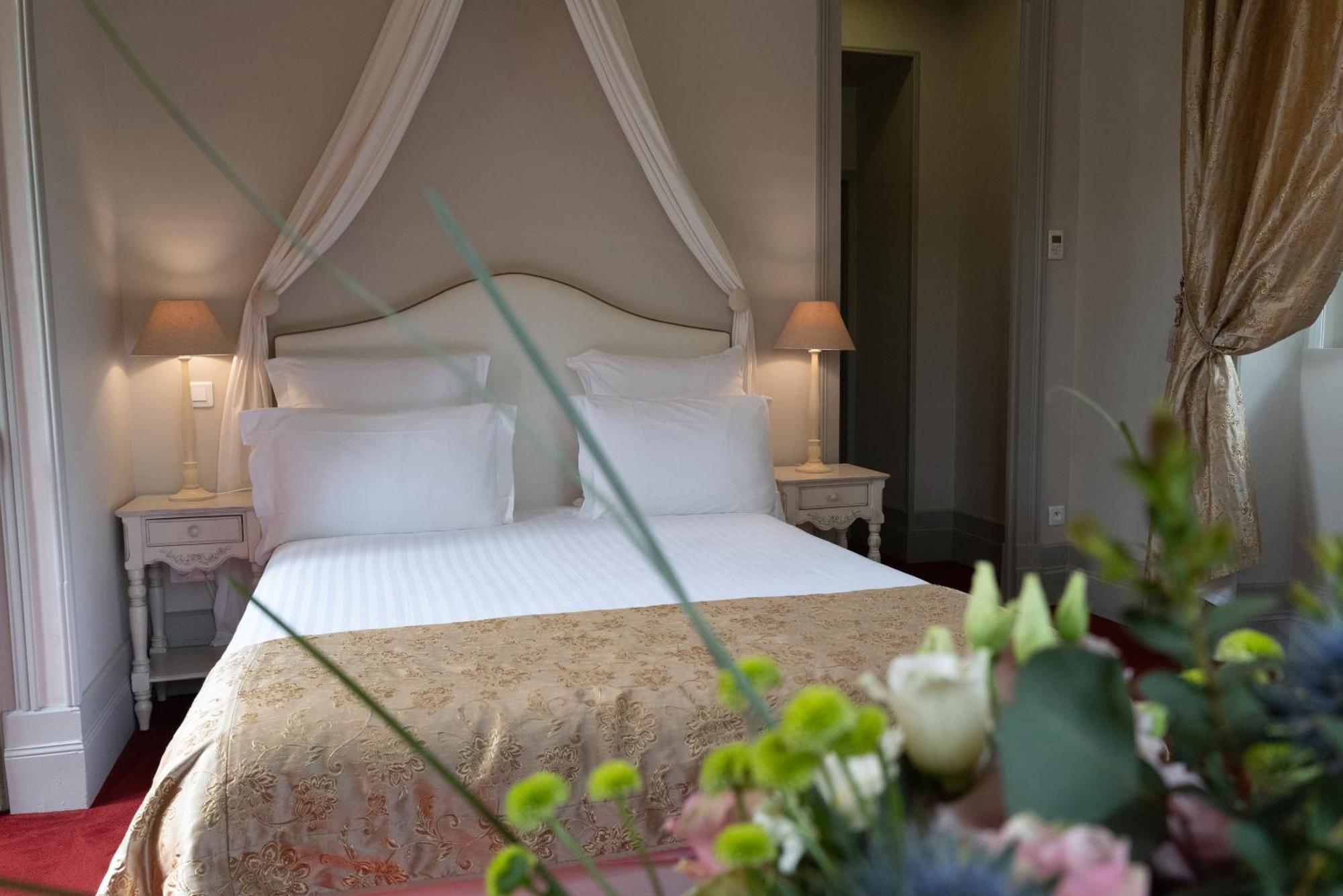 Domaine De Monrecour - Hotel & Restaurant - Proche De Sarlat Saint-Vincent-de-Cosse Esterno foto